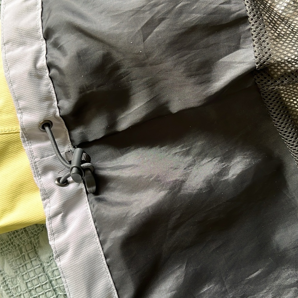 The North Face Rain Jacket - Picture 7 of 8